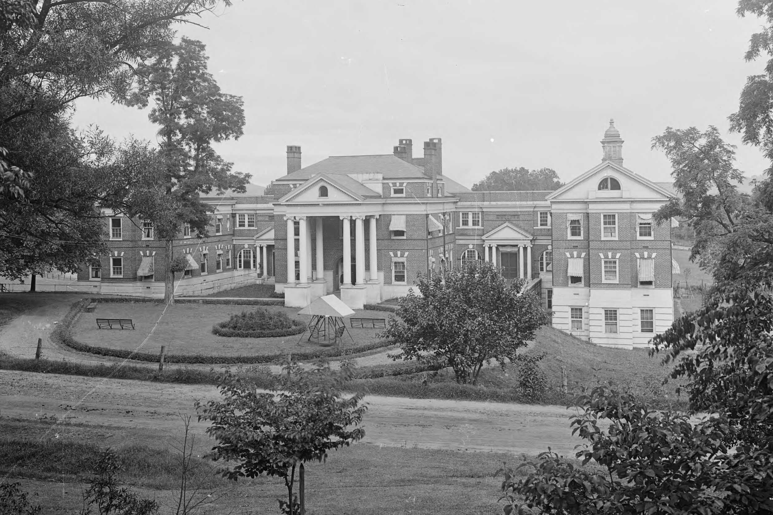 black and white photo of the UVA hospital